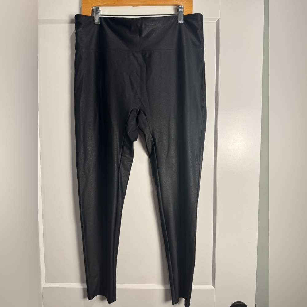 Soft Surroundings Black Shimmer Leggings pull on athletic